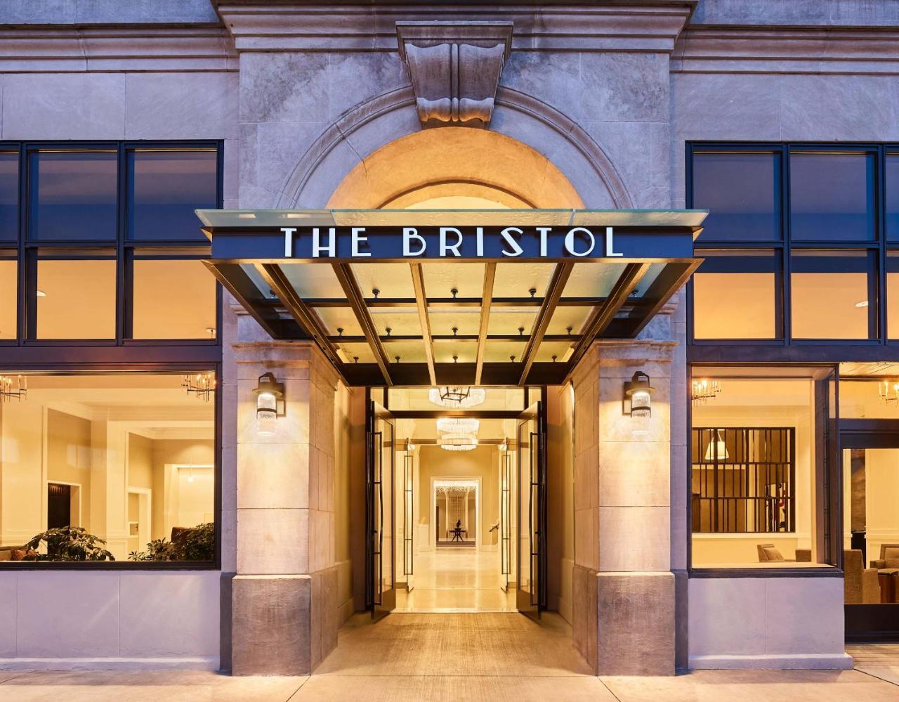 The Bristol Hotel Esterno foto