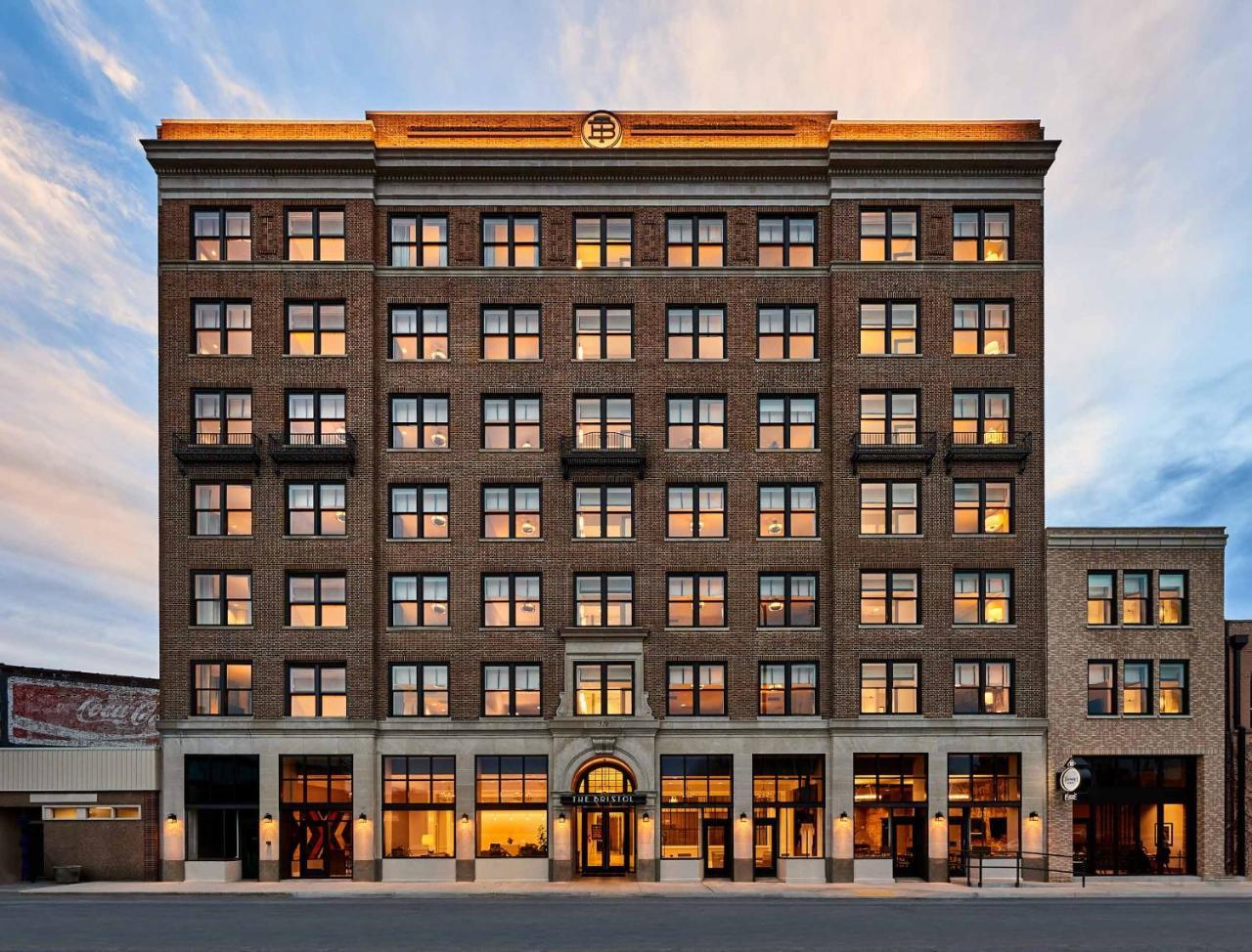 The Bristol Hotel Esterno foto